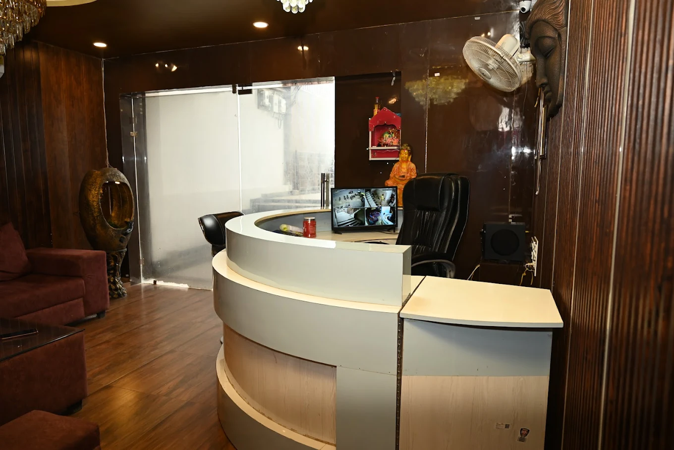 Luxury Spa in Deoria - Image 1