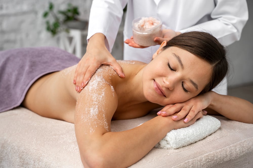 1 Month Body Massage & Polishing