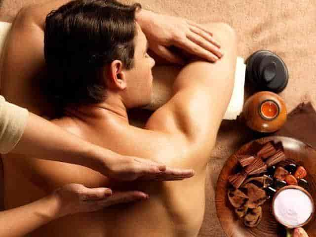 Deep Tissue Massage Spa in Jhansi - Golden Door Spa